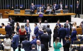 Imagem da notícia Congresso derruba quatro vetos à LDO de 2026 e libera repasses a municípios